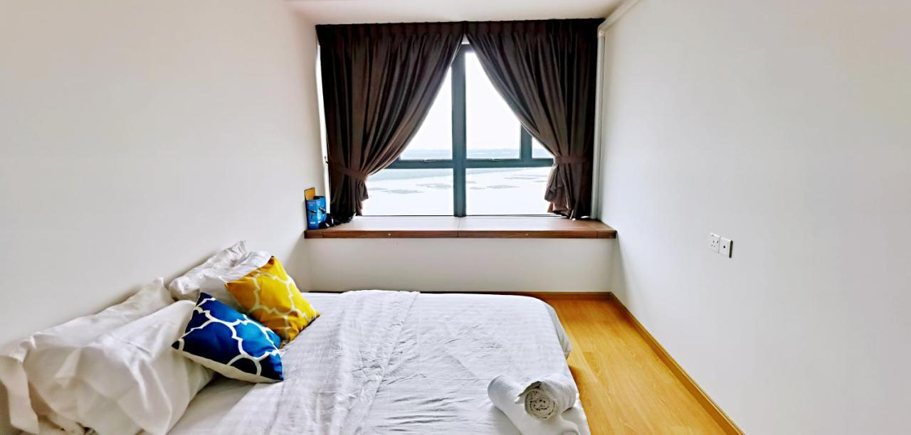 Superb Seaview Royal Strand Danga Bay Country Garden Johor Bahru Exterior foto